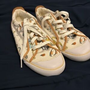 Coach Beach themed Women’s shoes size 8.5 Barrett